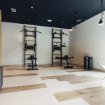 Luxus-Sprossenwand für das Homegym und private Fitnessstudio BenchK 733B