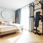 Luxus-Sprossenwand für das Homegym und private Fitnessstudio BenchK 733B